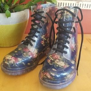 Sz 8 floral boots